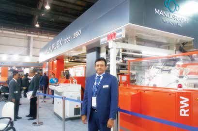 Pradeep Shah at IndiaPlast 2019 where MANUFLEX 1380-350 is demonstrated live.
